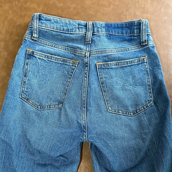 A&F Curve Love High Waisted Jean - Picture 2 of 5